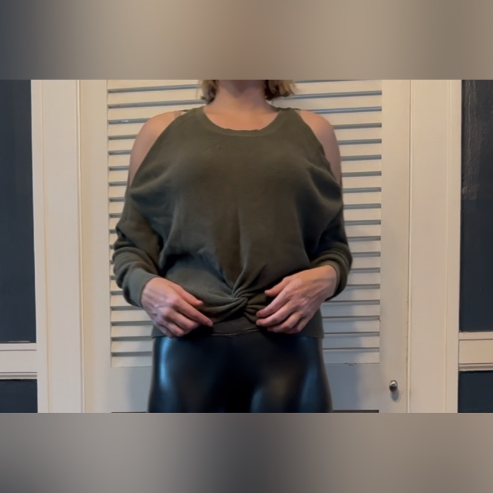 Express hunter green cold shoulder sweater with twist knot in front -M